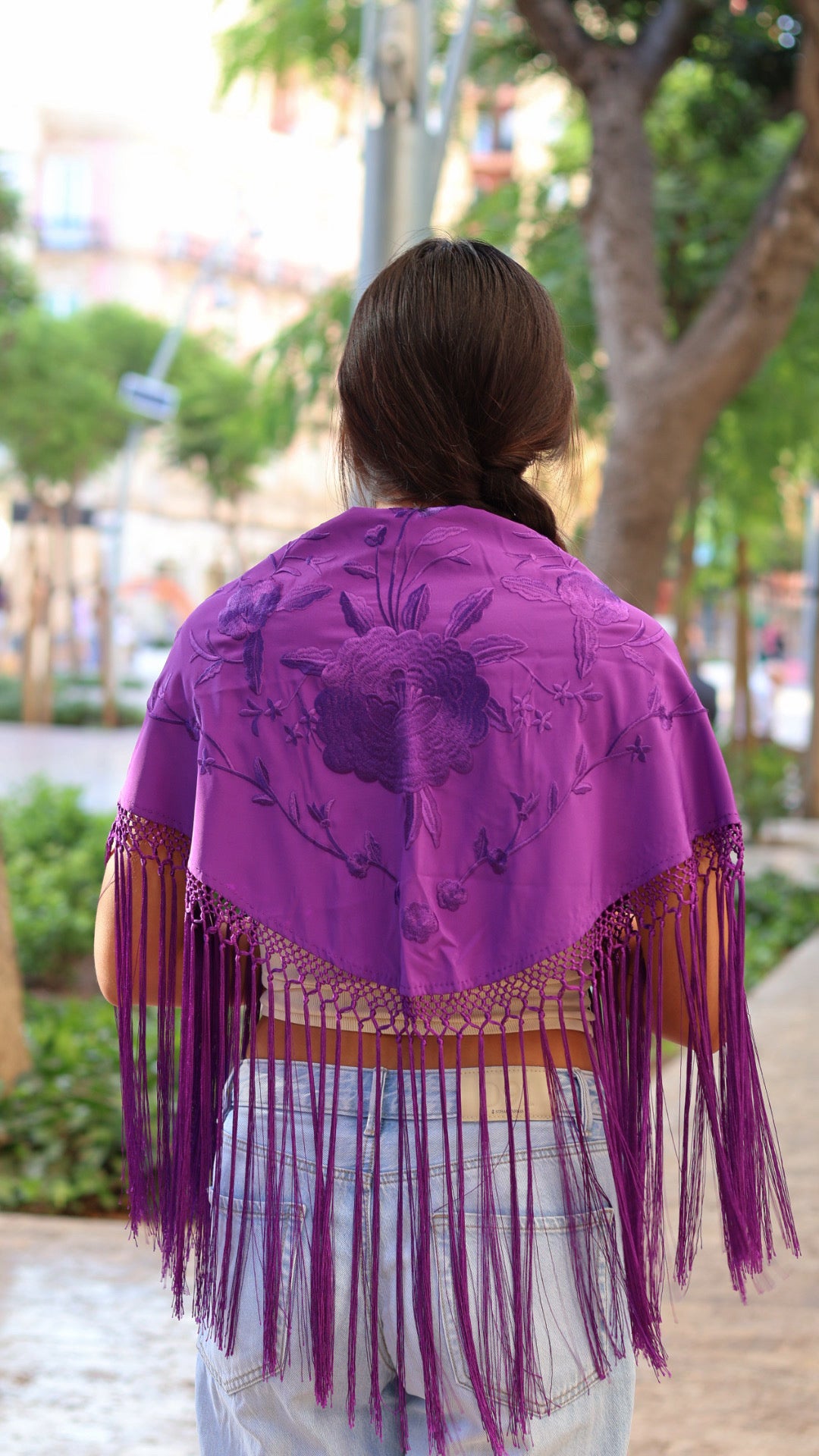 MANTÓN CON FLECO LARGO