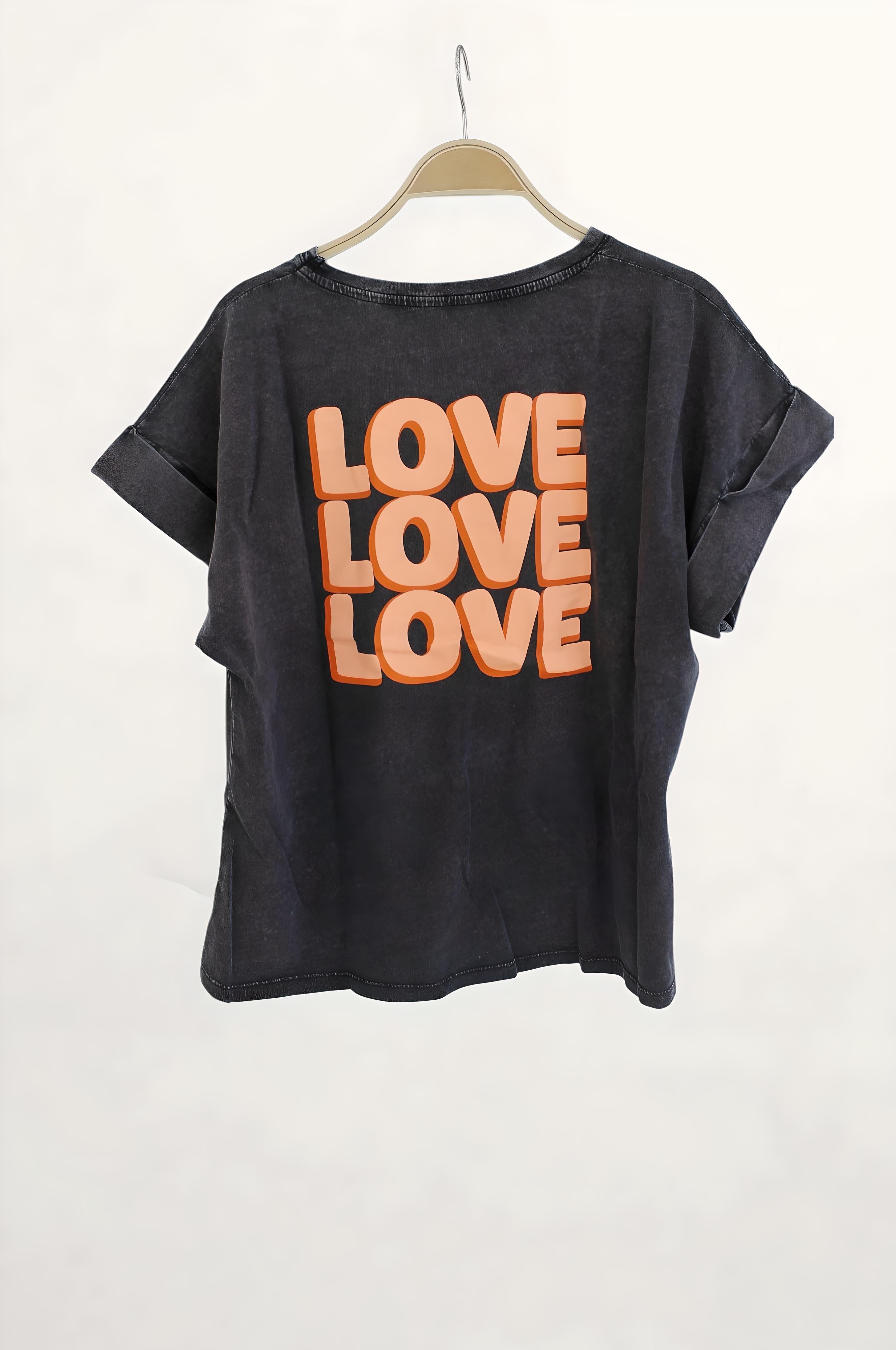 LOVE, LOVE, LOVE.