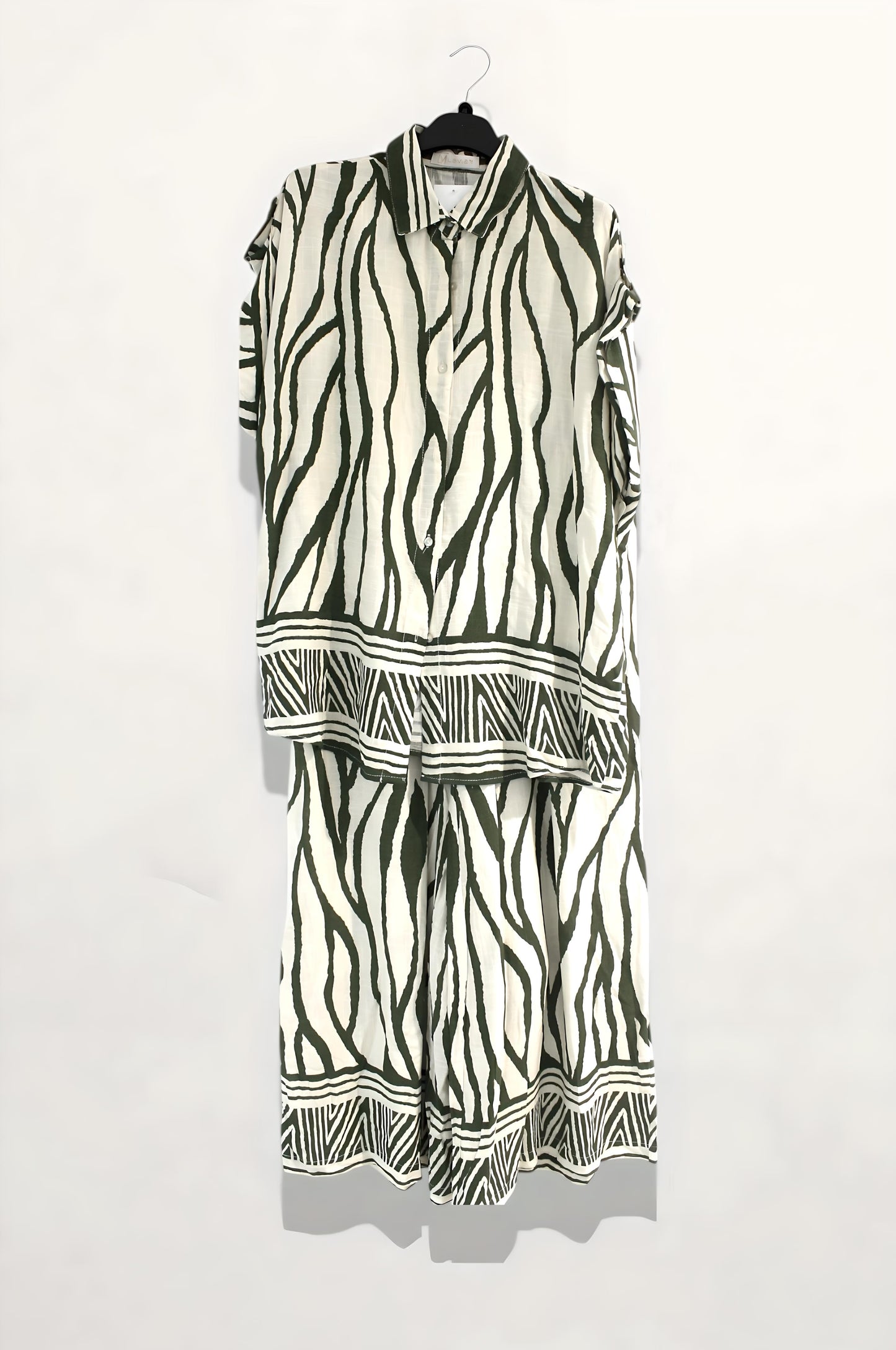 CONJUNTO ESTAMPADO ZEBRA