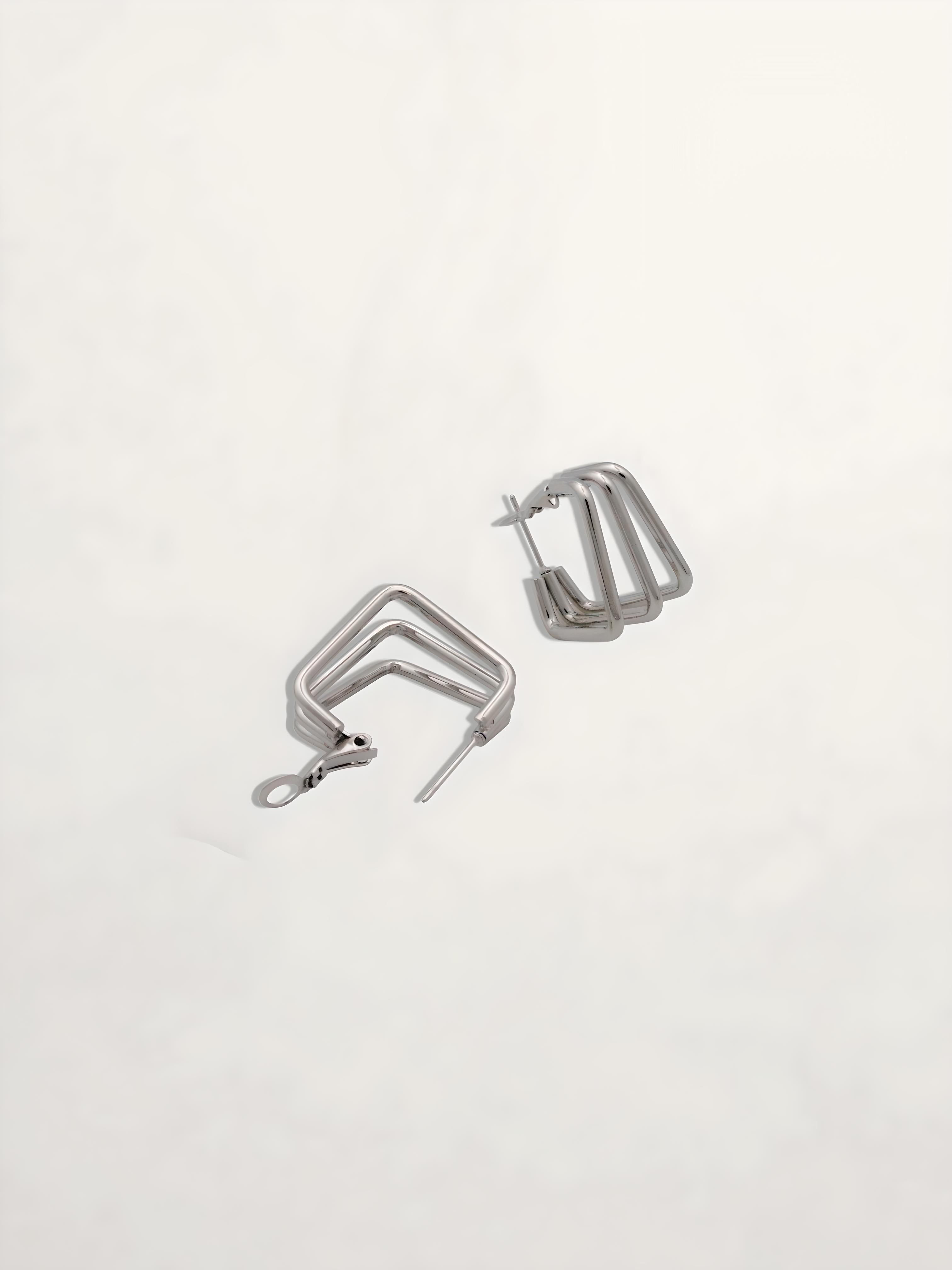 PENDIENTES ARO TRIANGULO