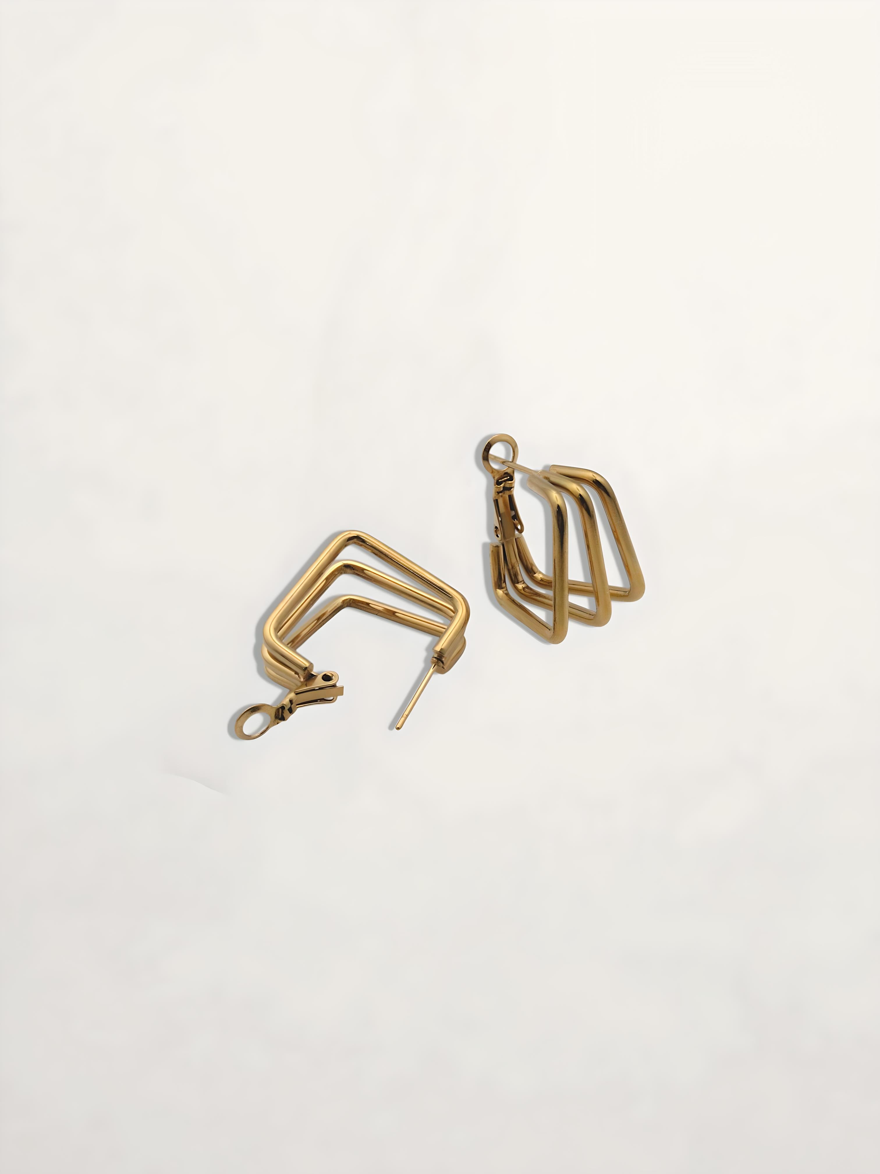 PENDIENTES ARO TRIANGULO