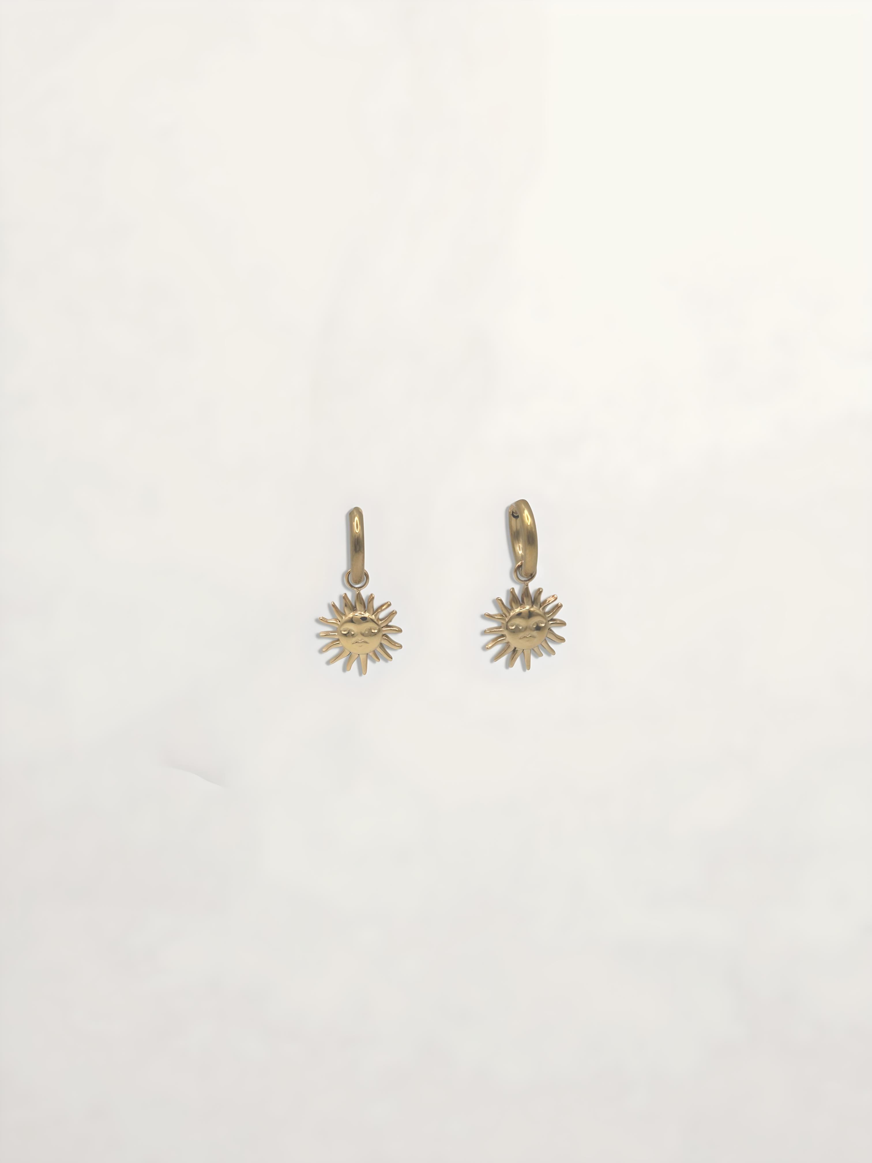 PENDIENTES SOL PEQUEÑOS
