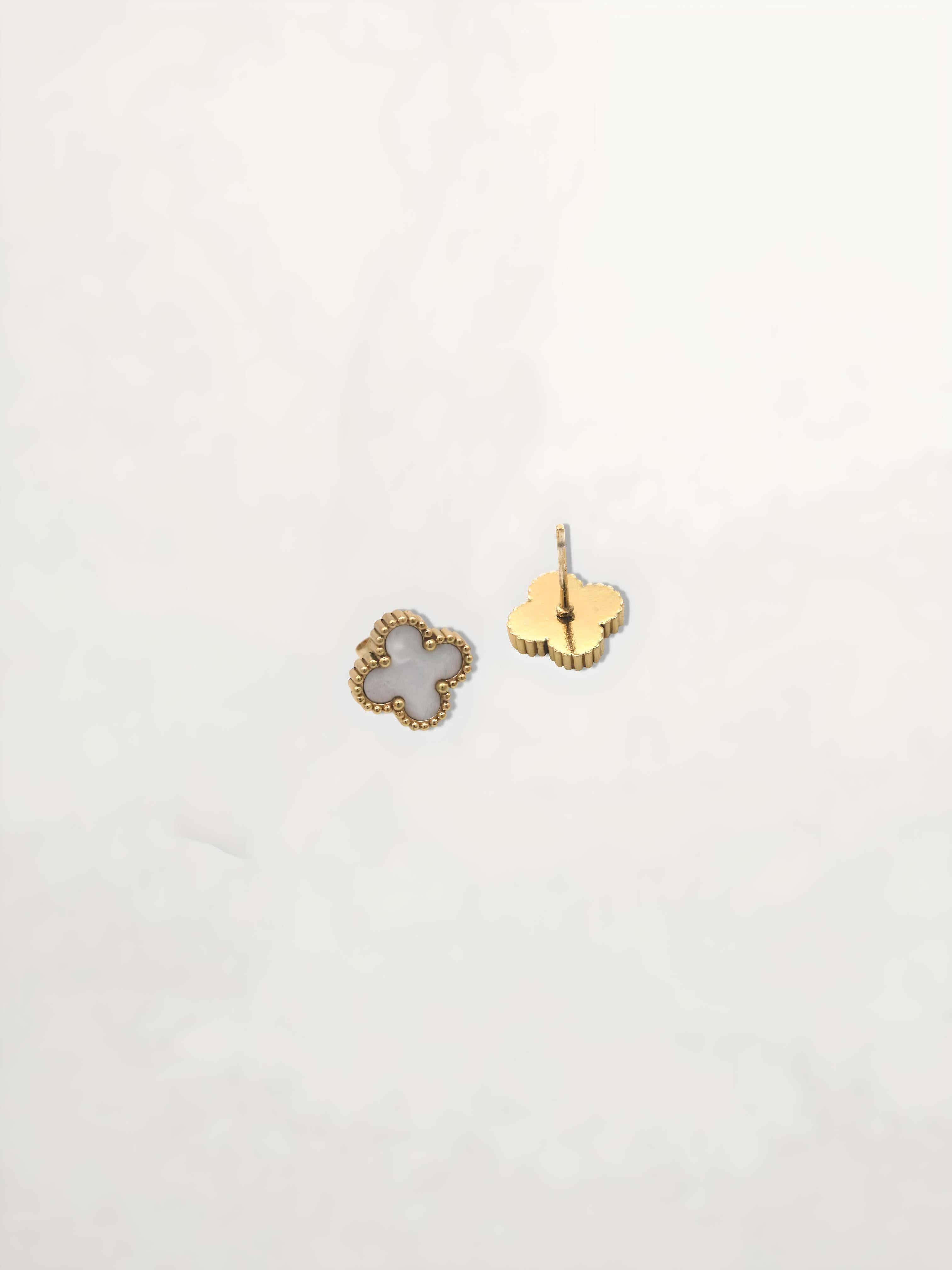 PENDIENTES TREBOL VC