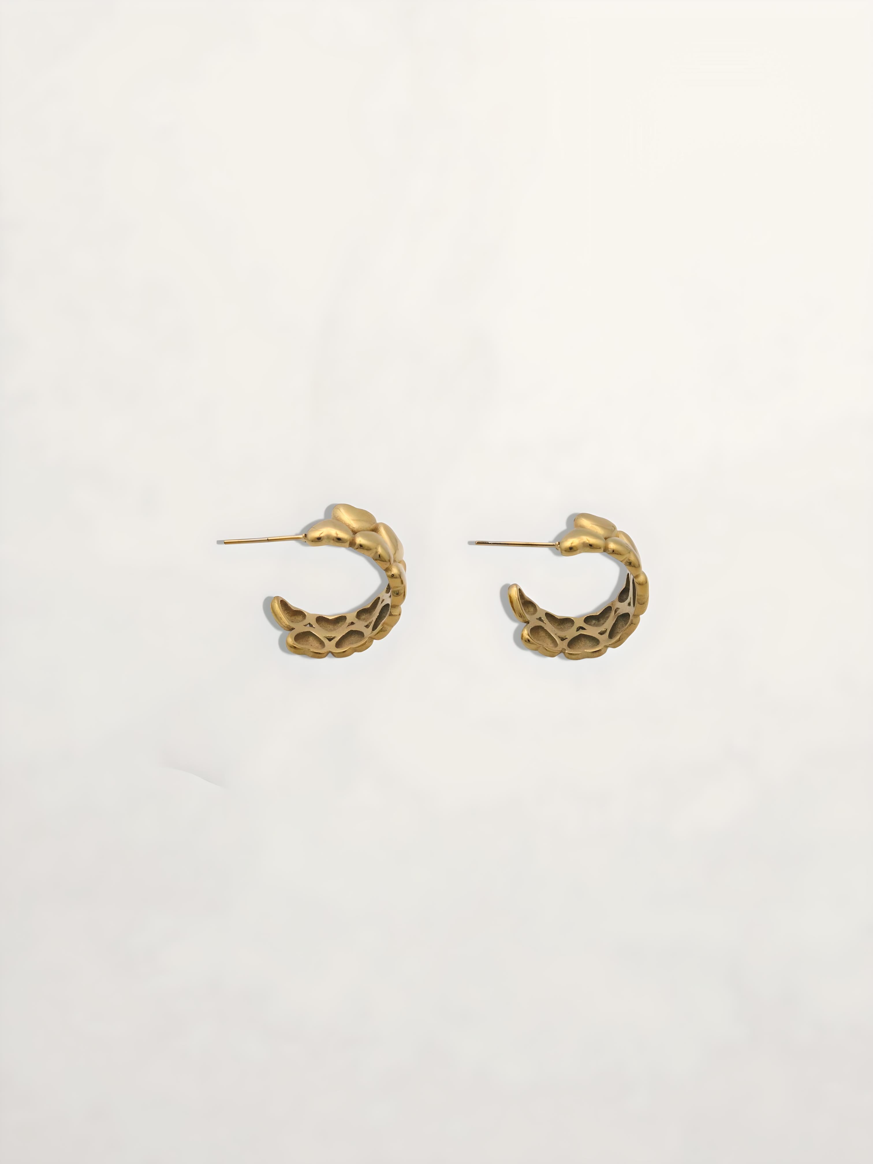 PENDIENTES ARO GRABADO CORAZON