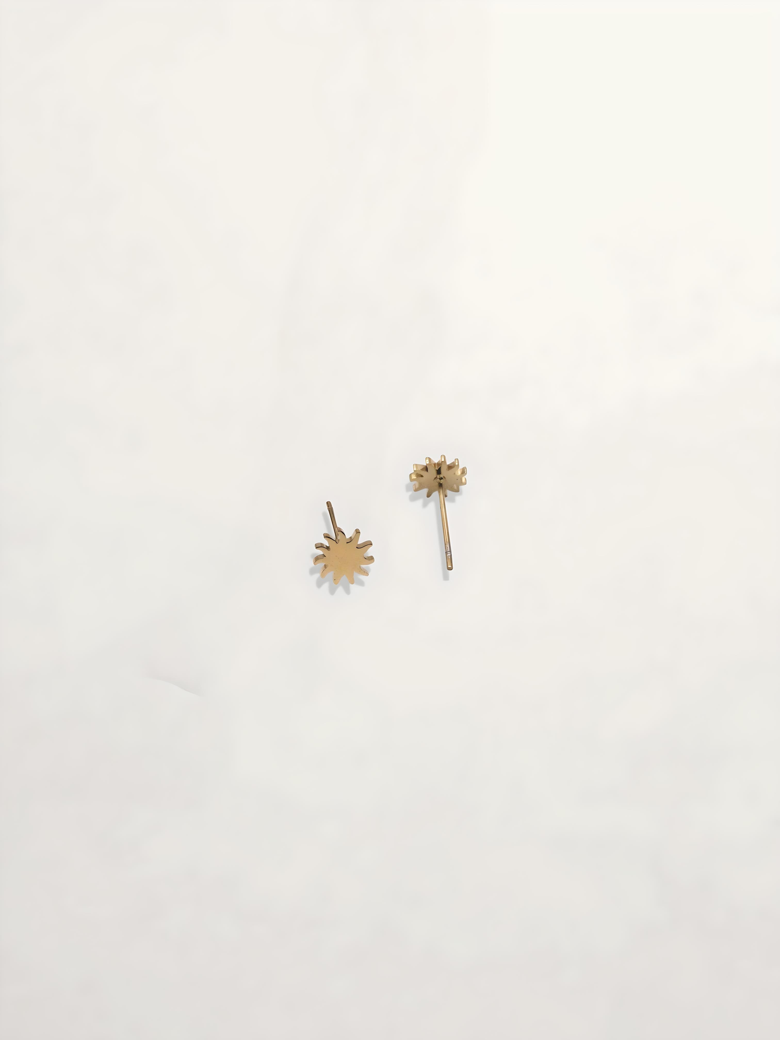 PENDIENTES SOL PEQUEÑOS