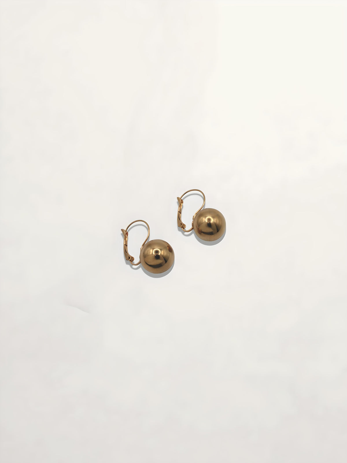 PENDIENTES PERLAS GRANDES COLGANDO