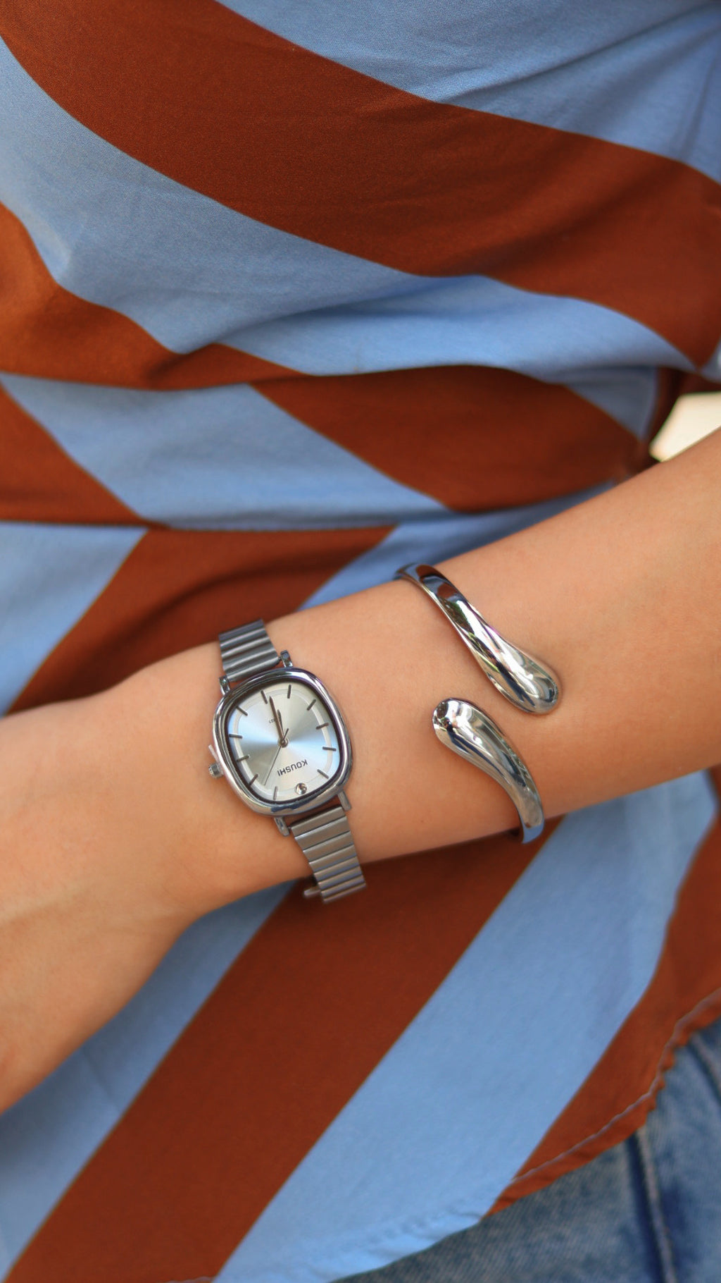 Plateado