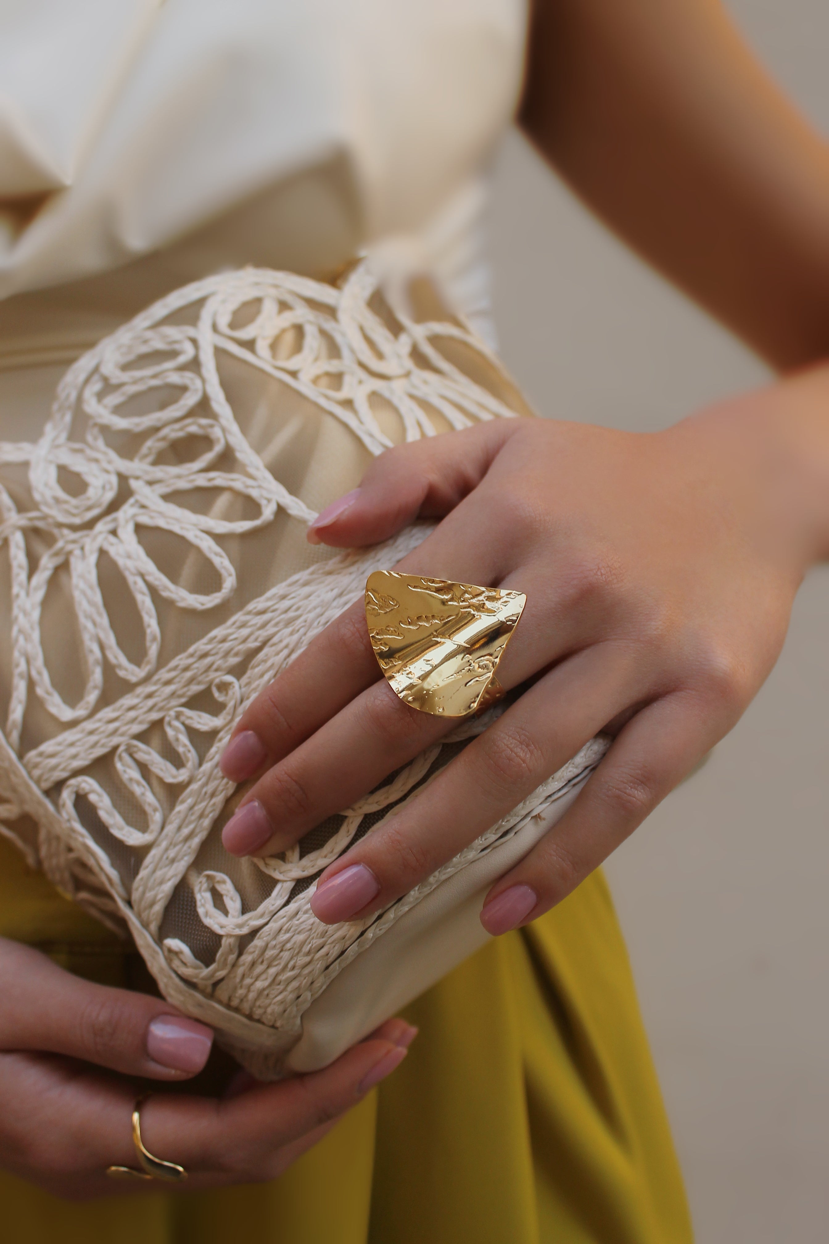 ANILLO TRIÁNGULO