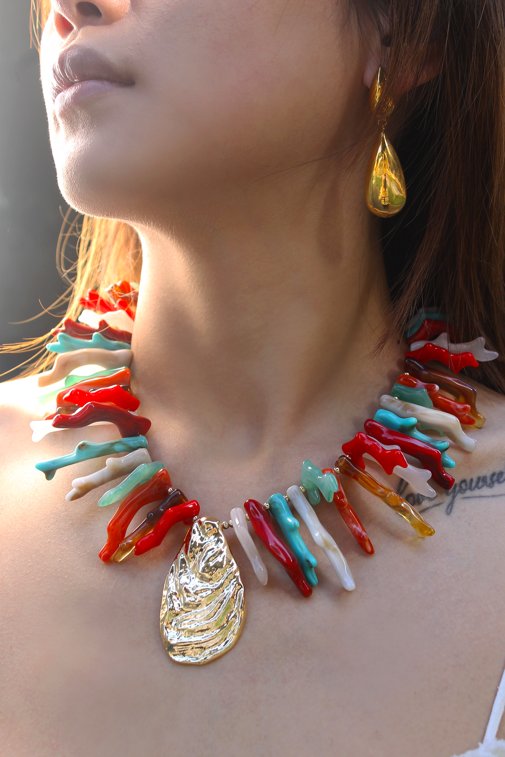 COLLAR CORAL VERANO