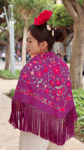 MANTÓN BORDADO CON FLECO CORTO