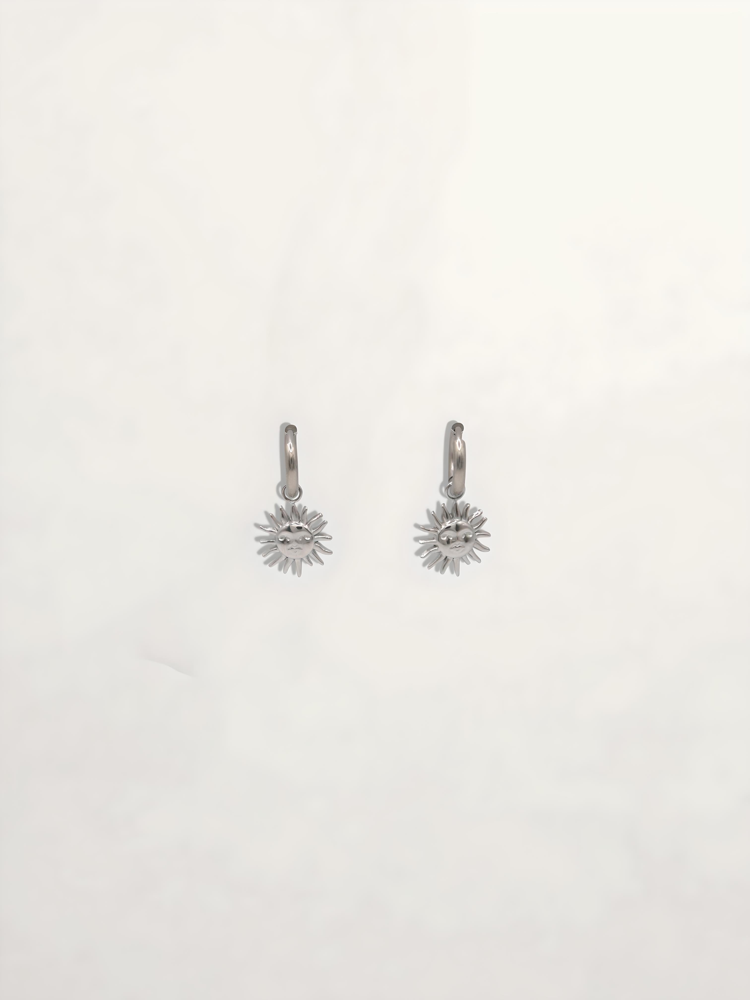 PENDIENTES SOL PEQUEÑOS