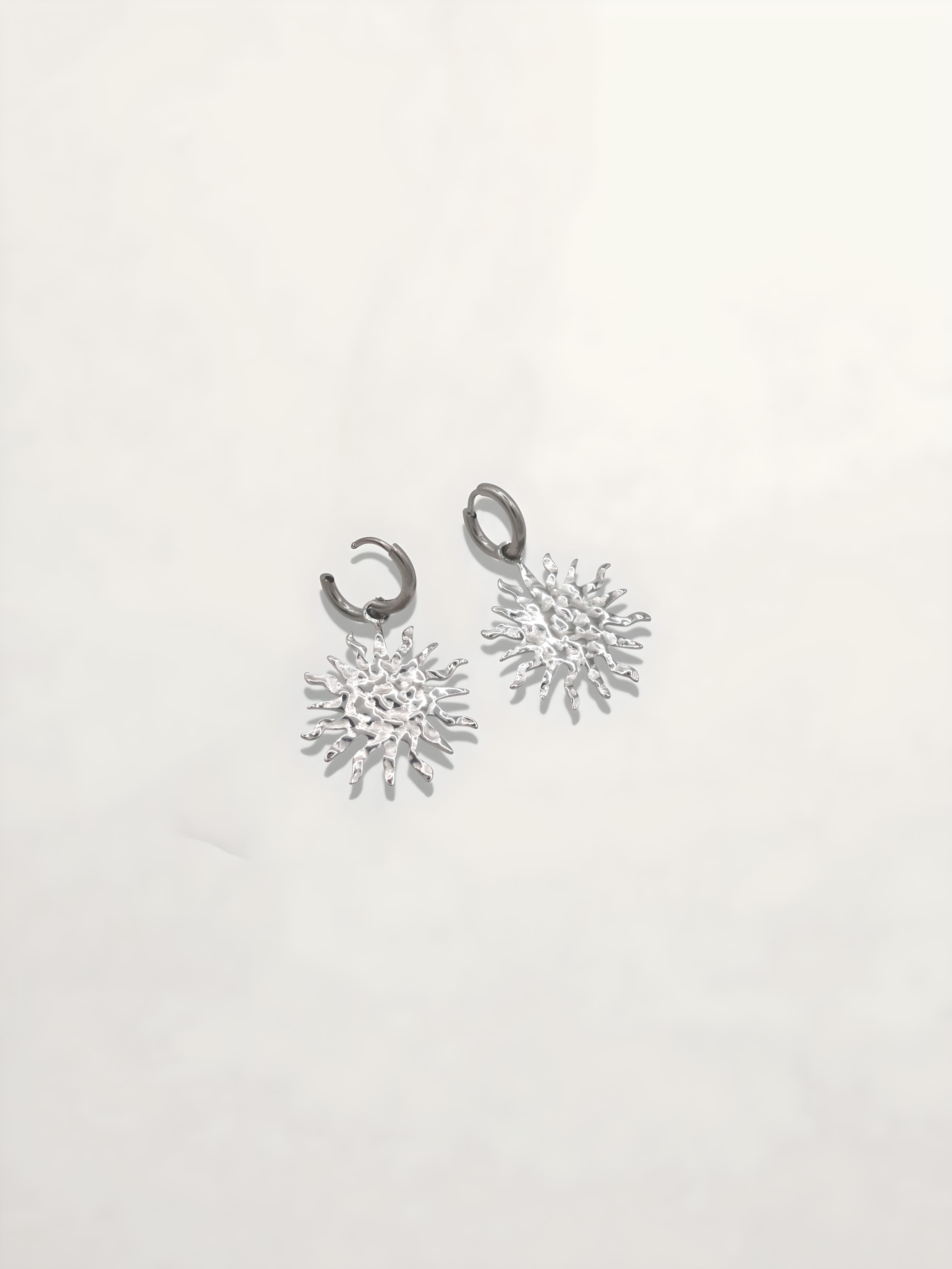 PENDIENTES SOLES PEQUEÑOS